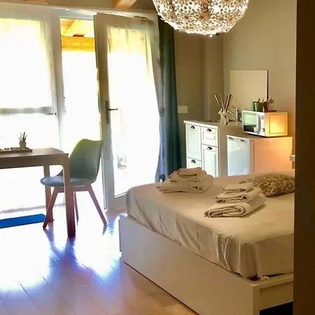 Διαμέρισμα Mini Alloggi Il Vigneto Del Borgo Due Carrare