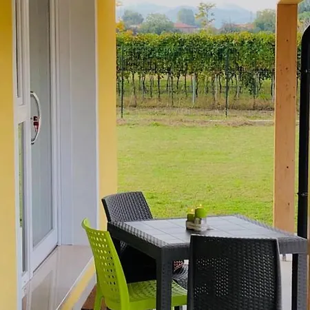 Mini Alloggi Il Vigneto Del Borgo * Due Carrare